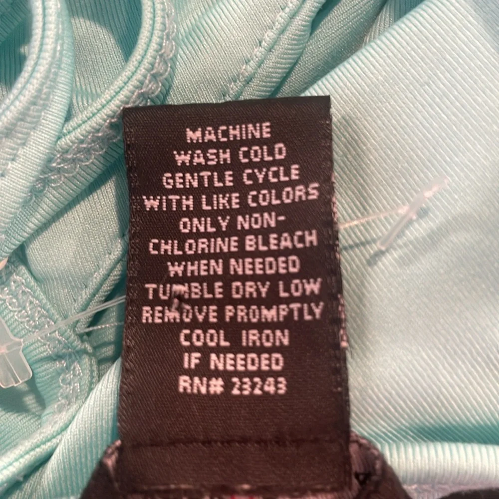 New York & company camisole adjustable spaghetti straps shelf bra turquoise M - Picture 8 of 8